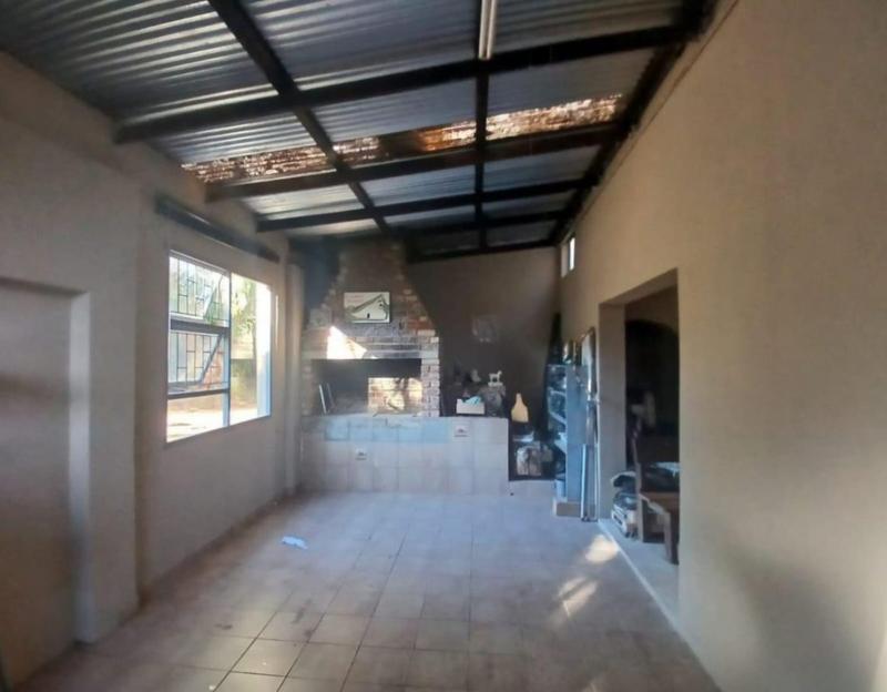 3 Bedroom Property for Sale in Uitenhage Rural Eastern Cape